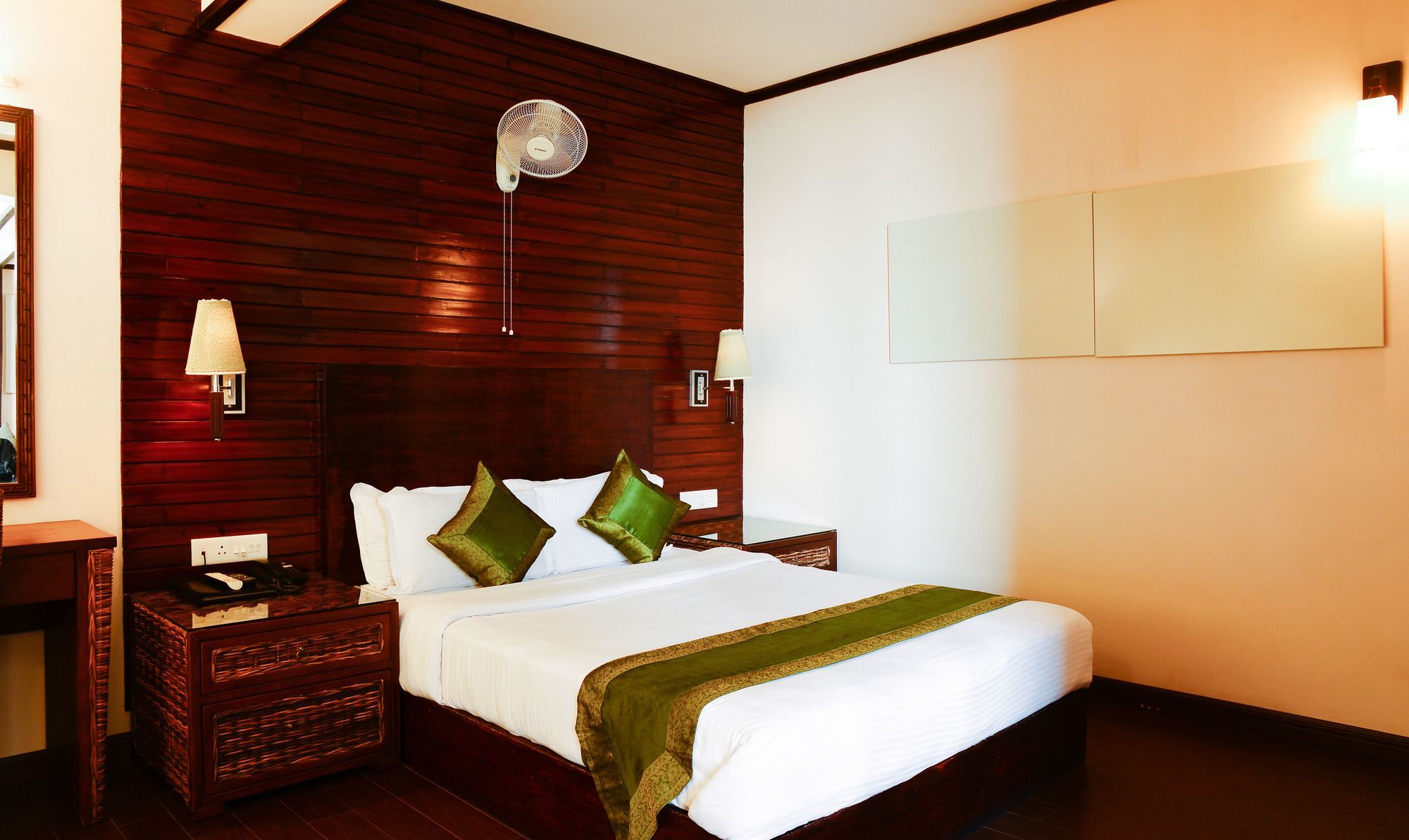 Hotel The Nettle And Fern 3*