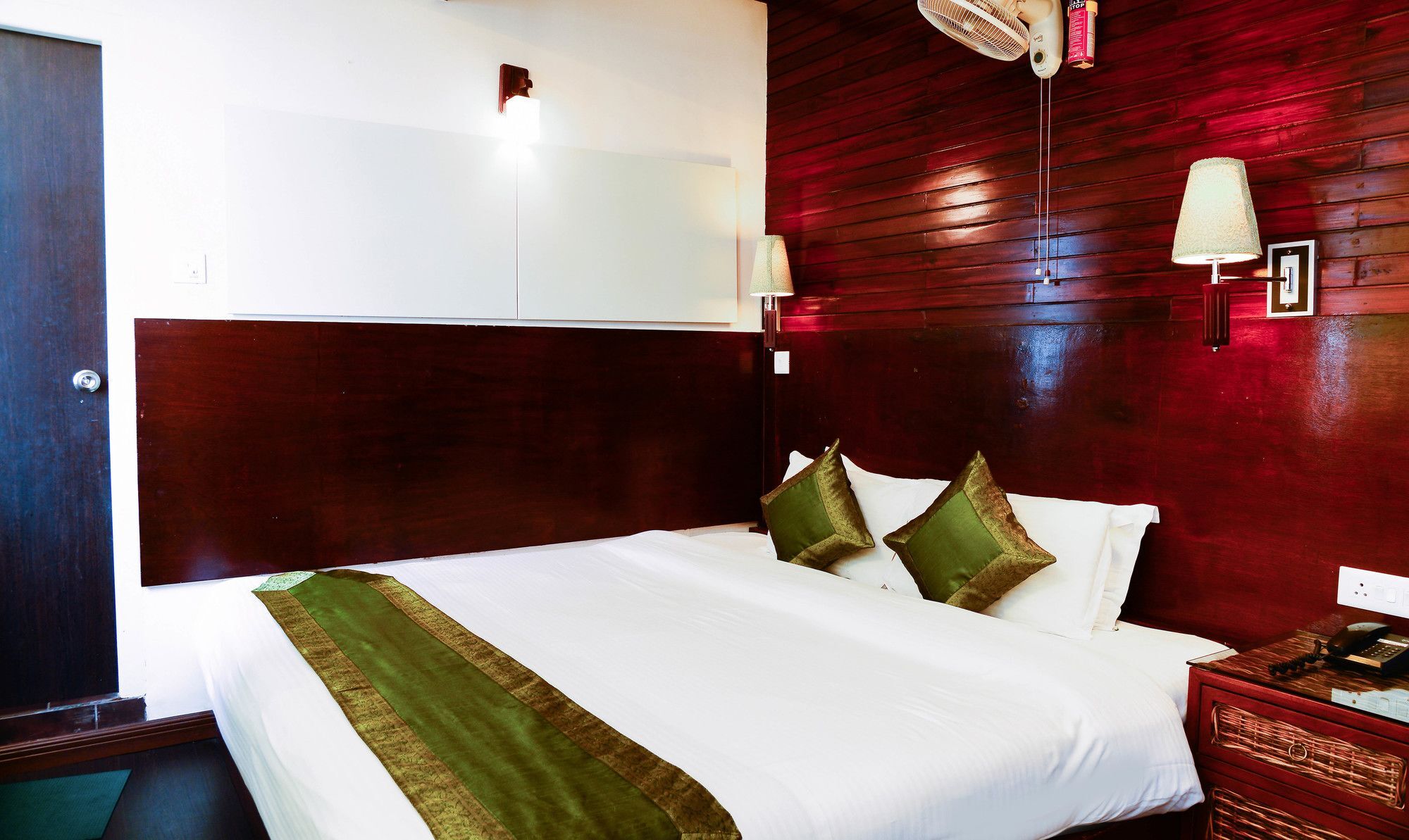 Hotel The Nettle And Fern